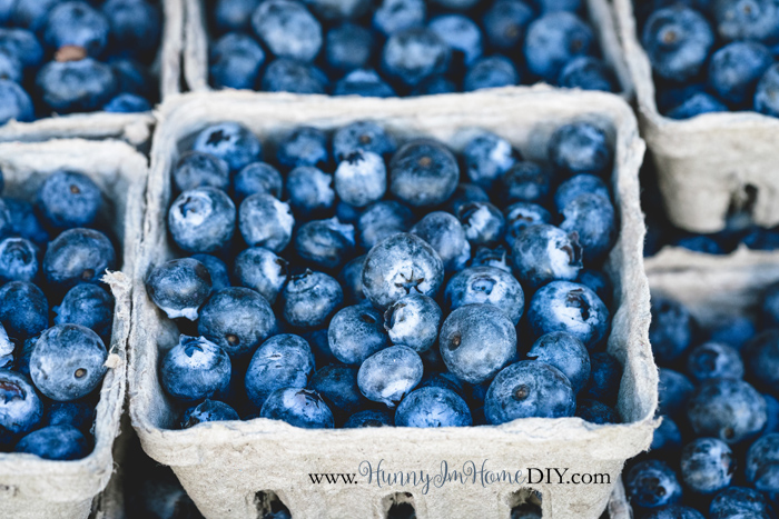 Check out these 10 ways to entertain your kids this summer and leave a comment with your own ideas at hunnyimhomediy.com!