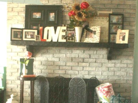 Farmhouse fireplace makeover | farmhouse fireplace | painted fireplace | white fireplace | whitewash fireplace | limewash glaze | limewash fireplace | white brick fireplace | whitewash brick fireplace | limewash brick fireplace | painted brick fireplace | DIY painted fireplace | DIY white fireplace | DIY whitewash fireplace | DIY limewash fireplace | DIY painted brick fireplace | DIY white brick fireplace | DIY whitewash brick fireplace | DIY limewash brick fireplace | DIY farmhouse fireplace | DIY fixer upper fireplace | DIY farmhouse brick fireplace | DIY fireplace makeover #farmhouse #fixerupper #DIY #paintedbrick