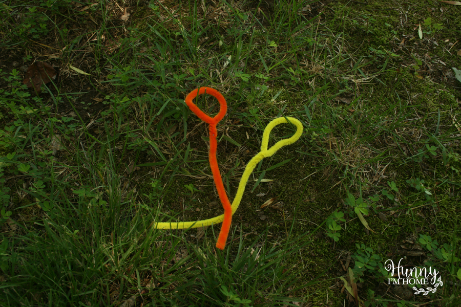 Have fun this summer making your own DIY bubbles. Get ideas at www.hunnyimhomediy.com | big bubbles | large bubbles | huge bubbles | bouncing bubbles | bubble snakes bubble wands | painting with bubbles | bubble recipe | bubble recipes #bubbles