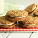 These delicious gluten free oatmeal creme pies may even taste better than the originals! via Hunny I'm Home DIY | gluten free oatmeal cream pies | gluten free Christmas cookies | gluten free cookie recipes | gluten free desserts | gluten free recipes | gluten free copy cat recipe | gluten free oatmeal cookies | gluten free cookies easy | gluten free oatmeal cream pie cookies | gluten free oatmeal creme pie cookies #glutenfree #christmascookies