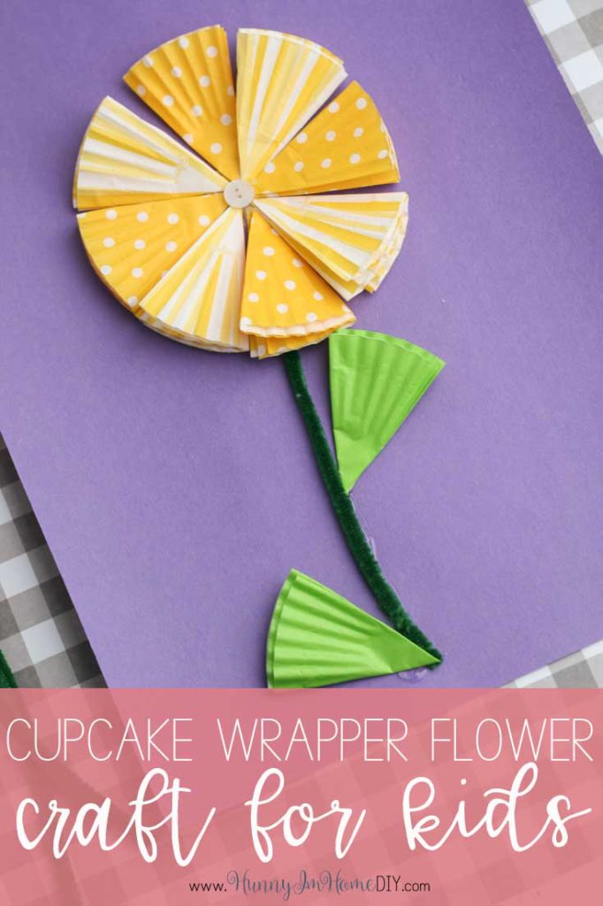 This adorable flower craft for kids is the perfect spring craft for kids! It's a great flower craft for toddlers or flower craft for kindergarten. Your kids will love making these flower crafts for kids! #DIY #craftsforkids