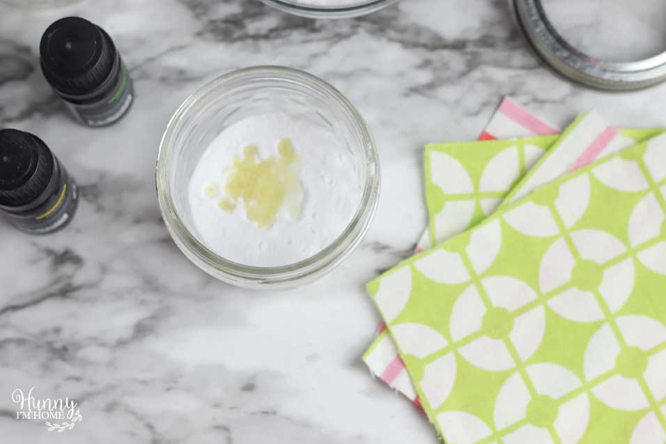 This DIY air freshener with essential oils is so easy to make and will make your home smell amazing! This air freshener DIY works as an odor eliminator, making it a great homemade air freshener for your home! You'll love how easy this air freshener DIY essential oils is to put together and how well this air freshener homemade works at eliminating odors from your house! #DIY #essentialoils