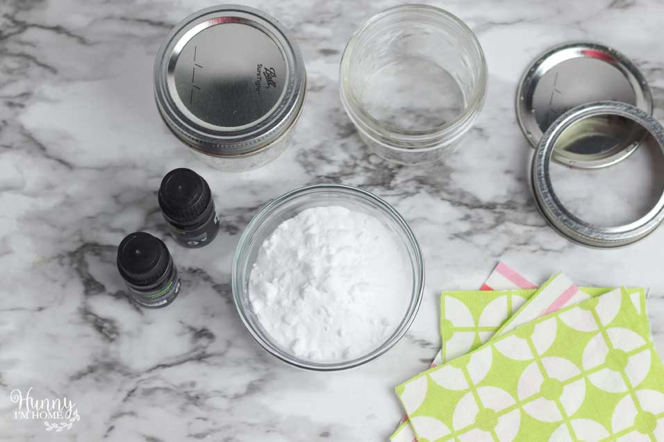This DIY air freshener with essential oils is so easy to make and will make your home smell amazing! This air freshener DIY works as an odor eliminator, making it a great homemade air freshener for your home! You'll love how easy this air freshener DIY essential oils is to put together and how well this air freshener homemade works at eliminating odors from your house! #DIY #essentialoils