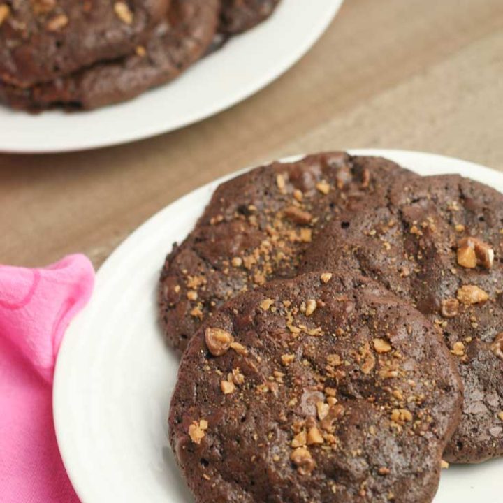 These delicious gluten free brownie mix cookies are one of the best brownie mix hacks I've seen! They're delicious gluten free brownie cookies and you wouldn't believe they were brownie mix cookies boxed!