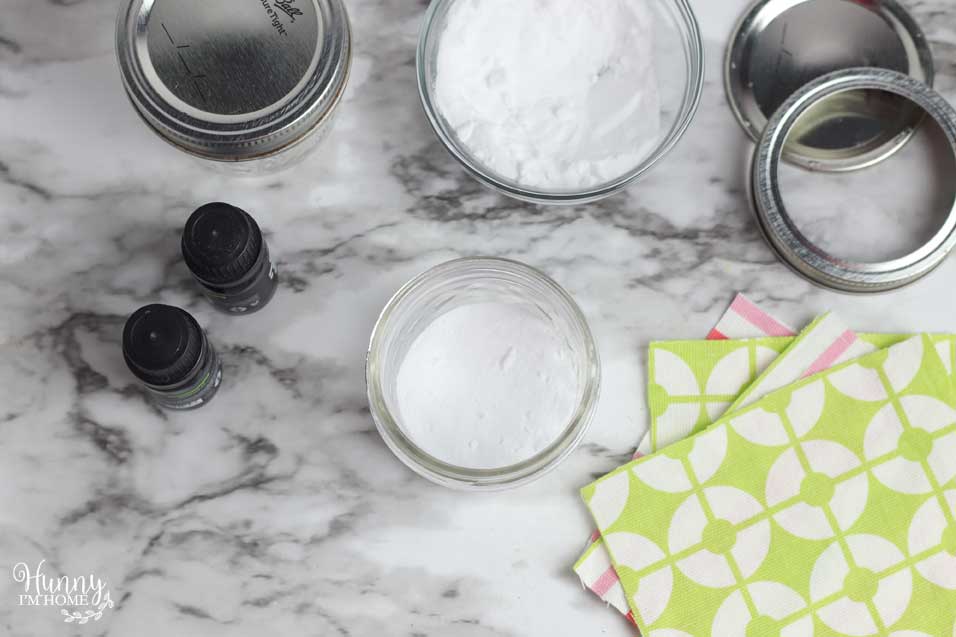 This DIY air freshener with essential oils is so easy to make and will make your home smell amazing! This air freshener DIY works as an odor eliminator, making it a great homemade air freshener for your home! You'll love how easy this air freshener DIY essential oils is to put together and how well this air freshener homemade works at eliminating odors from your house! #DIY #essentialoils