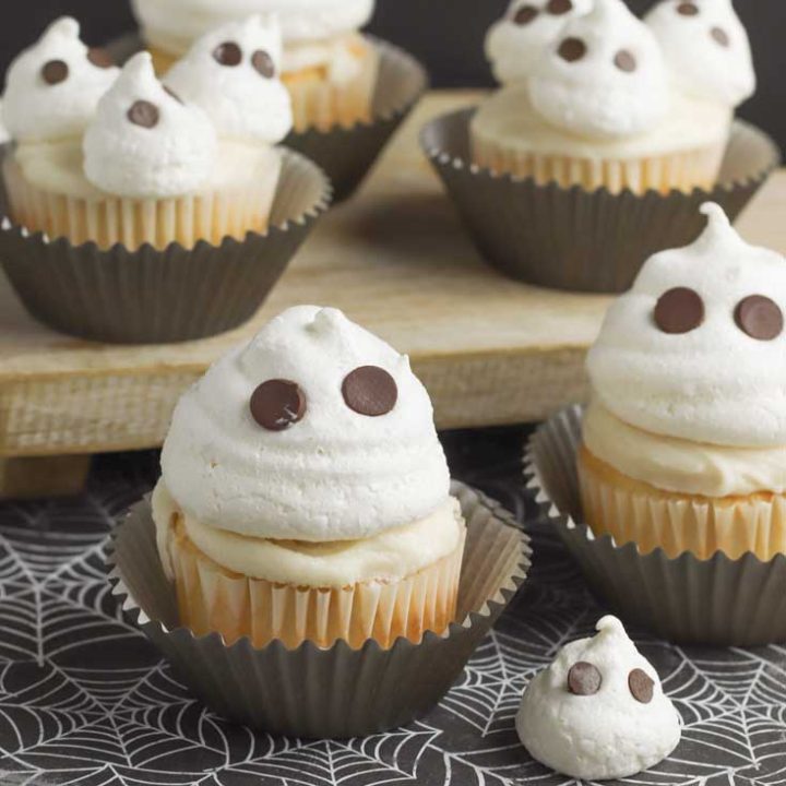 Halloween cupcakes with meringue ghost toppers