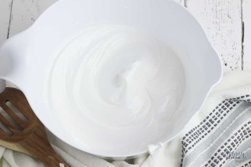Add the sugar to the meringue ghosts
