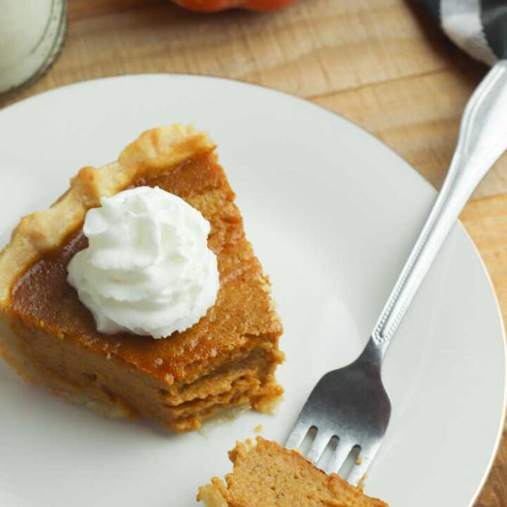 Baked gluten free pumpkin pie