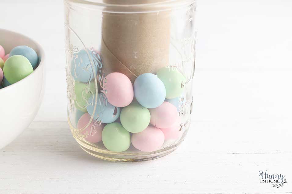 Easy Easter candy centerpiece