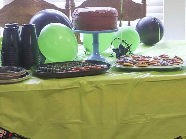 Video game birthday party at home