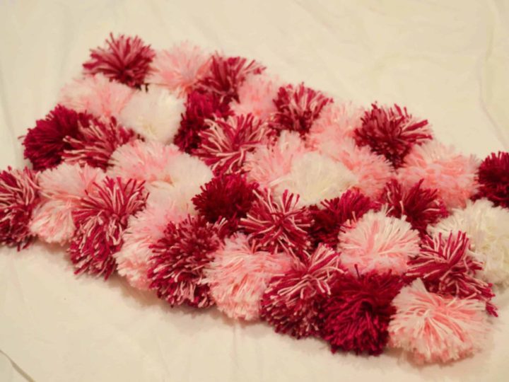 Image for Simple Pom Pom Rug Tutorial