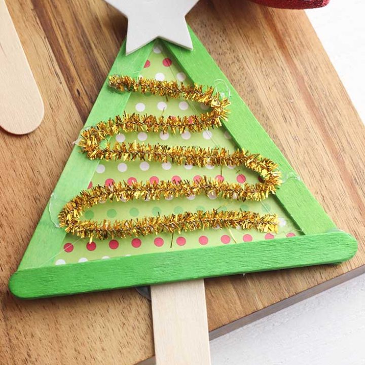 how to make a christmas tree out of popsicle sticks