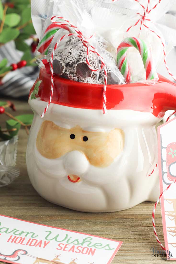 5 Crazy Cheap Christmas Gift Baskets From the Dollar Store Under $10