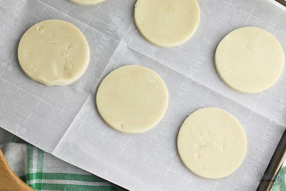 gluten free recipe for melted snowman cookies