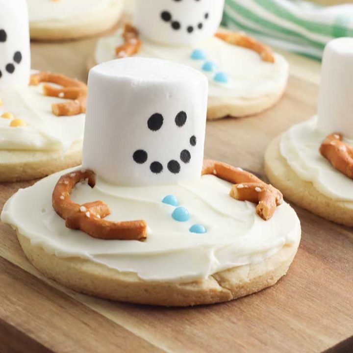 how to decorate easy snowman cookies
