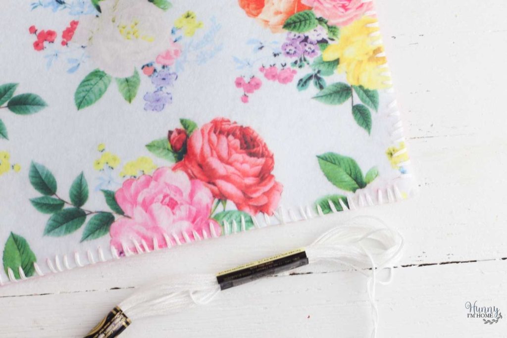 how to sew a felt tray