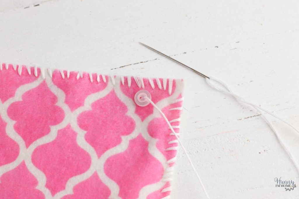 how to make a felt tray