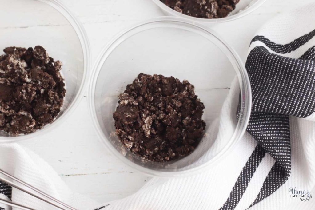 Halloween dirt cups