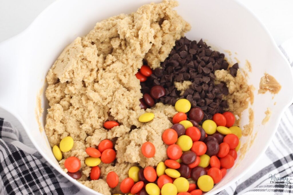 peanut butter cookies with reeses
