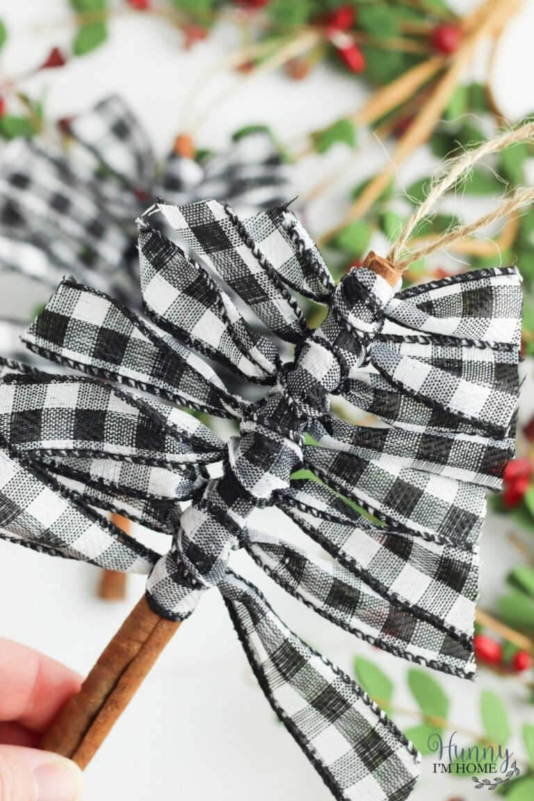 DIY Ribbon Christmas Tree Ornament