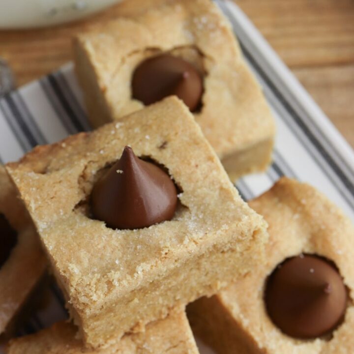 gf peanut butter blossom bars