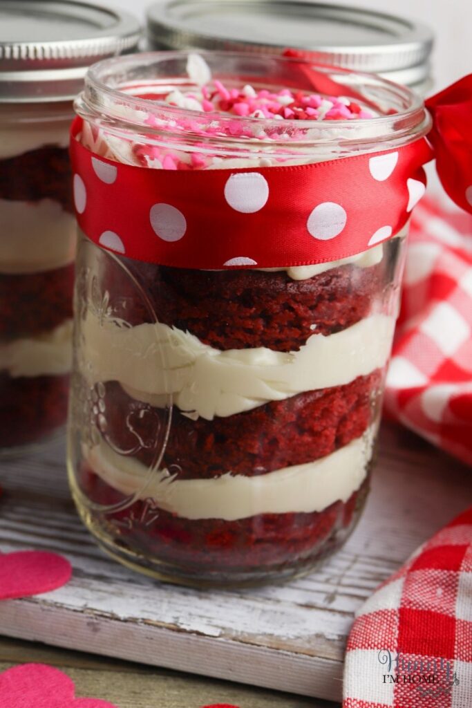 mason jar dessert for valentines day