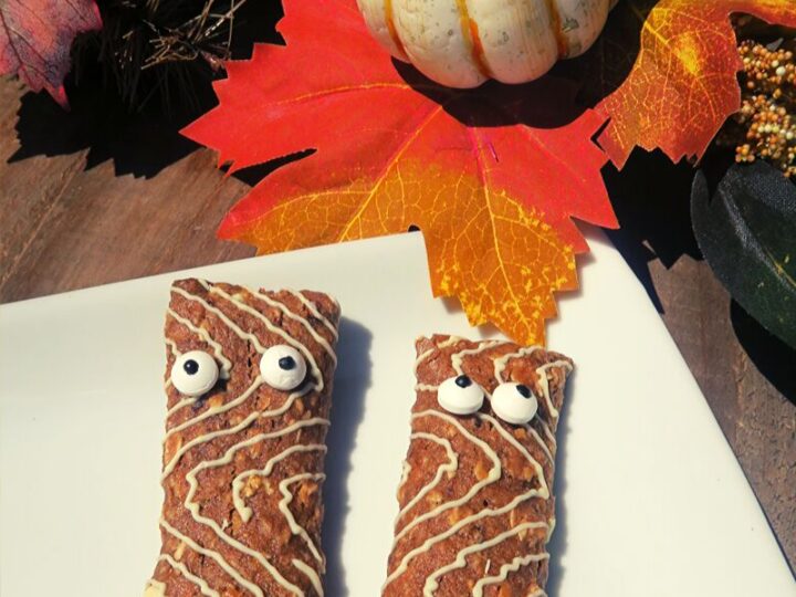 Image for Halloween Granola Bar Mummy