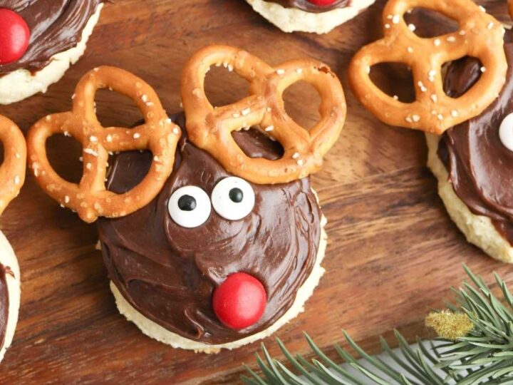 gluten free pretzel reindeer cookies