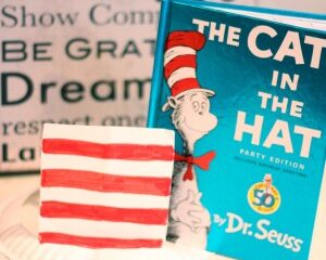 Image for How To Make A Cat In The Hat Hat!