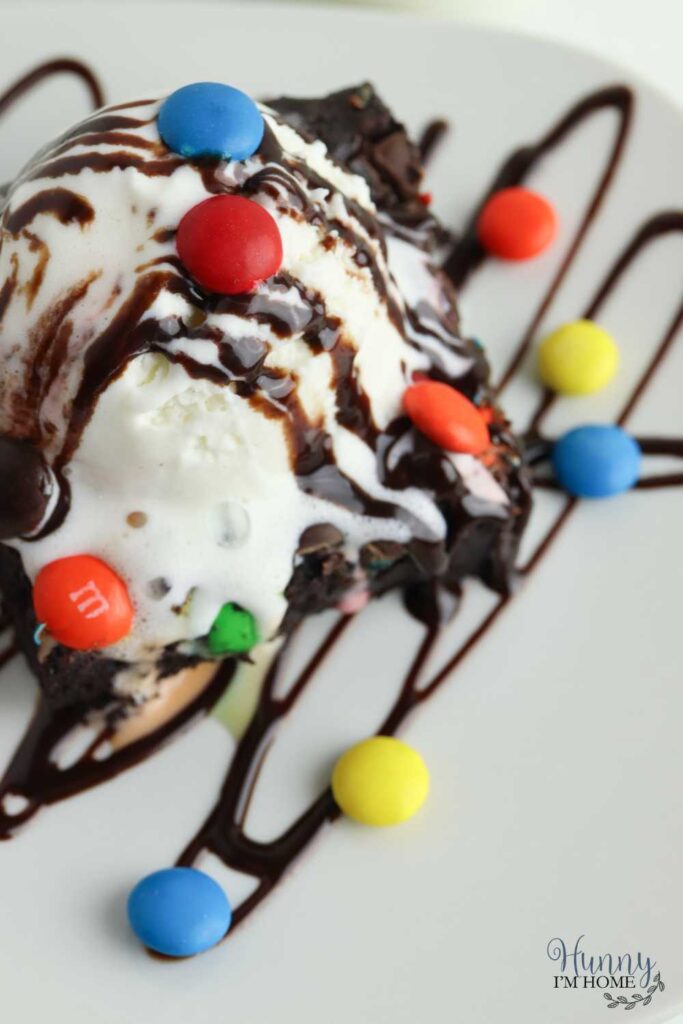 chocolate m and m dump cake