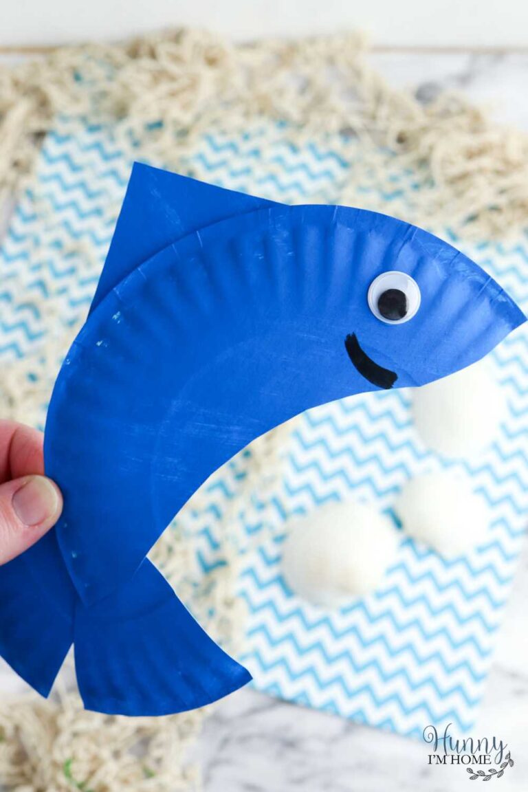 Cute Paper Plate Dolphin Craft for Preschoolers