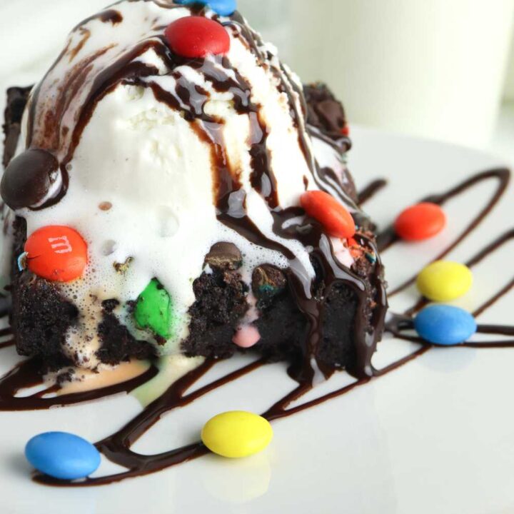 how to make gluten free chocolate dump cake