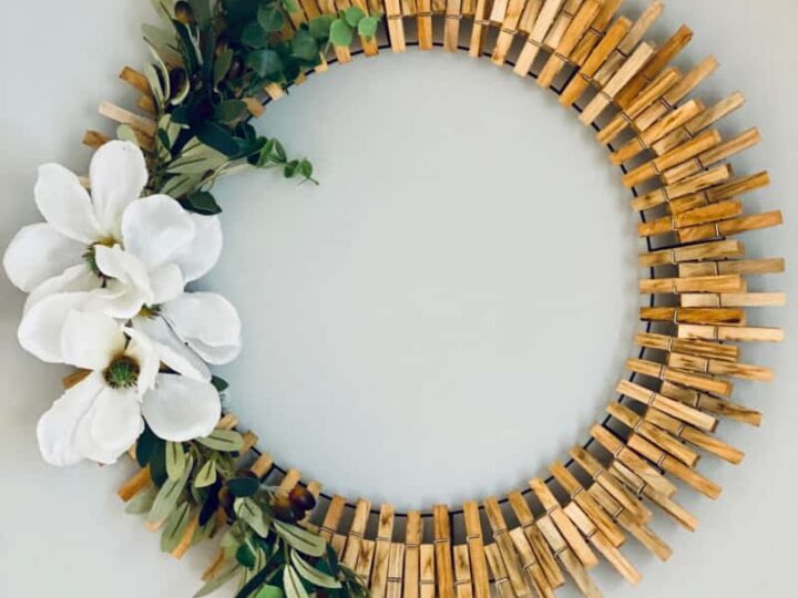 Image for Clothespin Wreath DIY