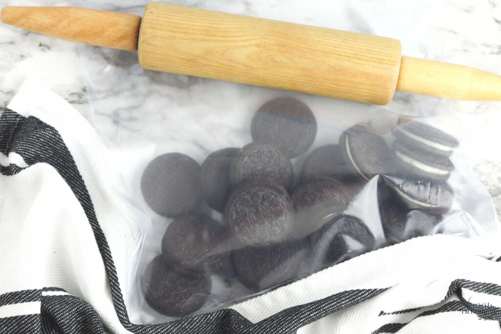 crushed oreos for edible eyeballs