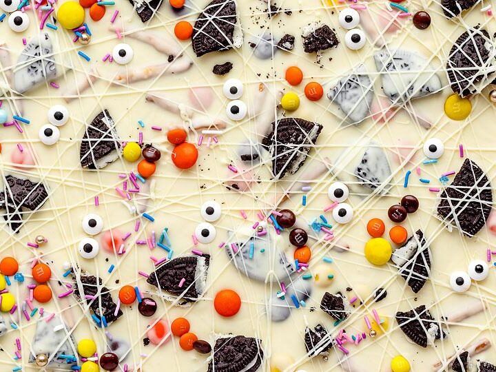 Image for Spooky Halloween White Chocolate Candy Bark