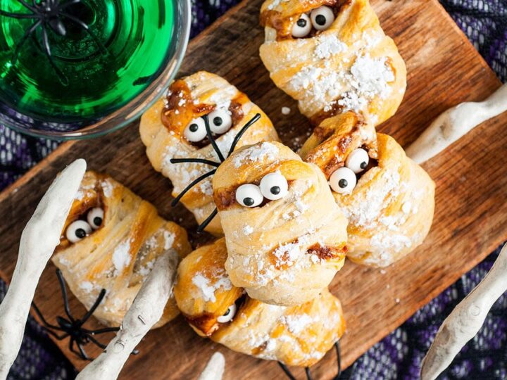 Image for Halloween Snickers Mummy Treats