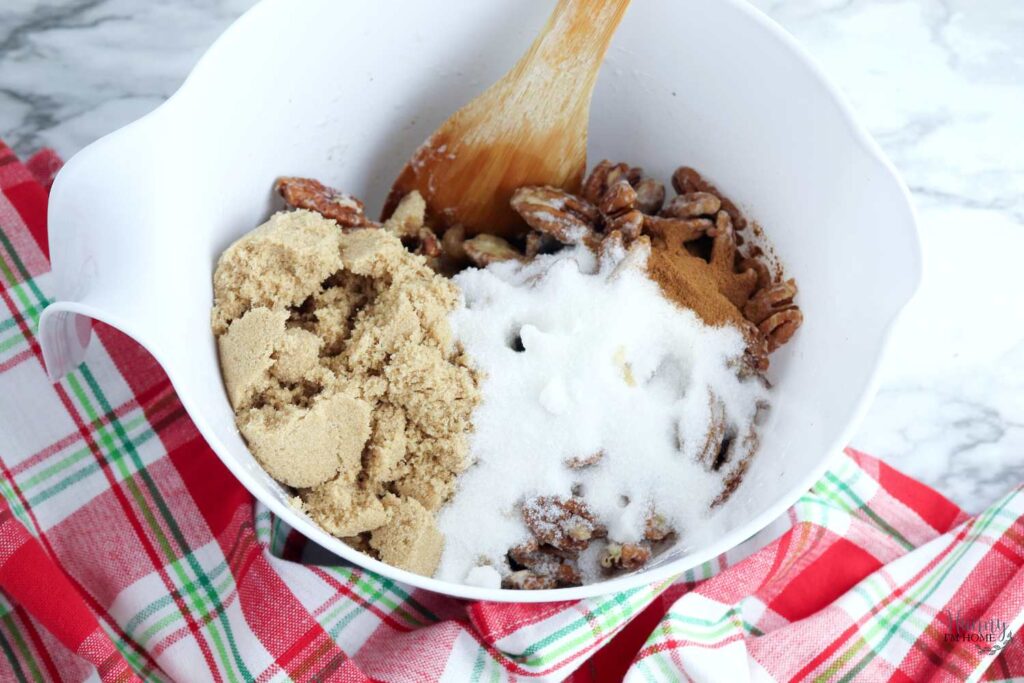 Christmas cinnamon sugar pecans