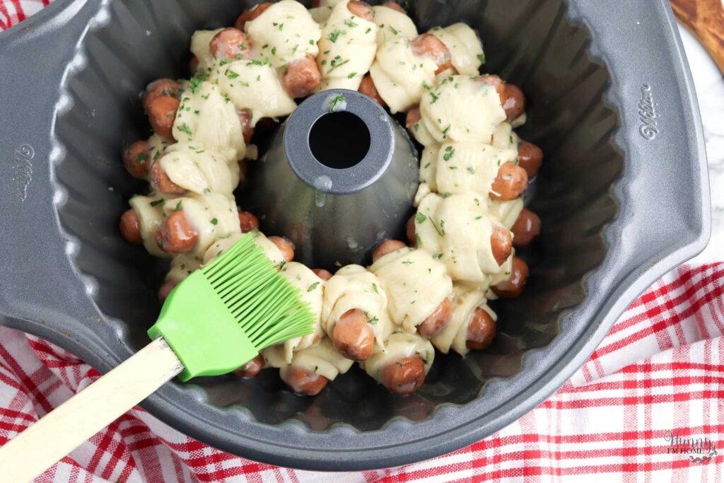 pigs in a blanket in a bundt pan