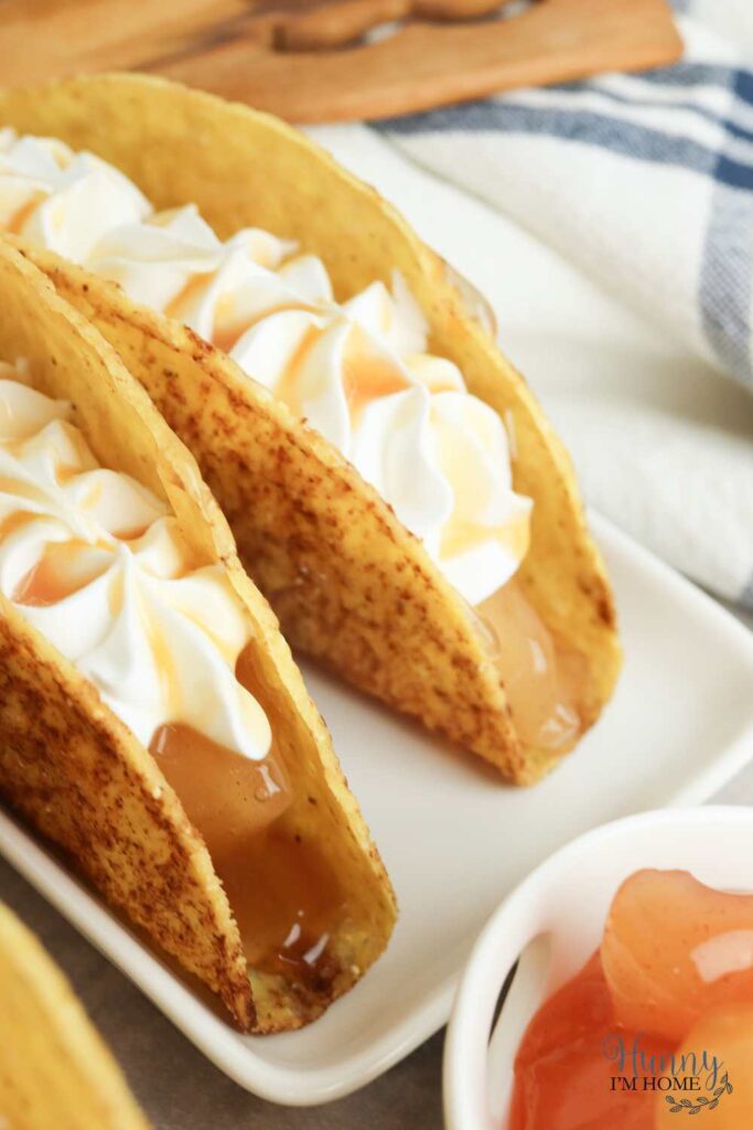 how to make apple pie tacos