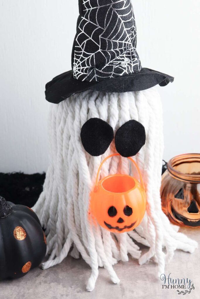 how to make a ghost out of a mop
