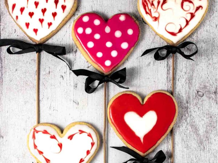 Image for Cookies on sticks 