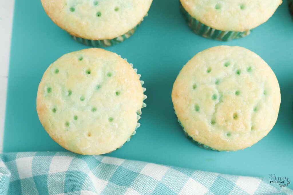 pool party poke cake