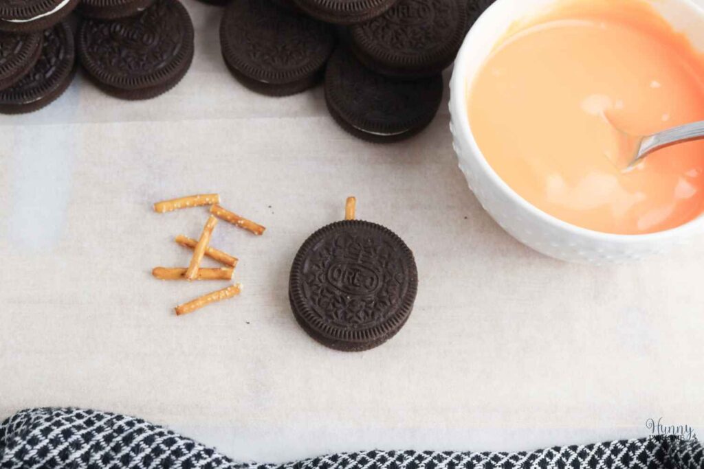 cute halloween oreos