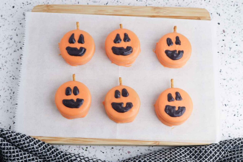 jack o lantern oreo cookies