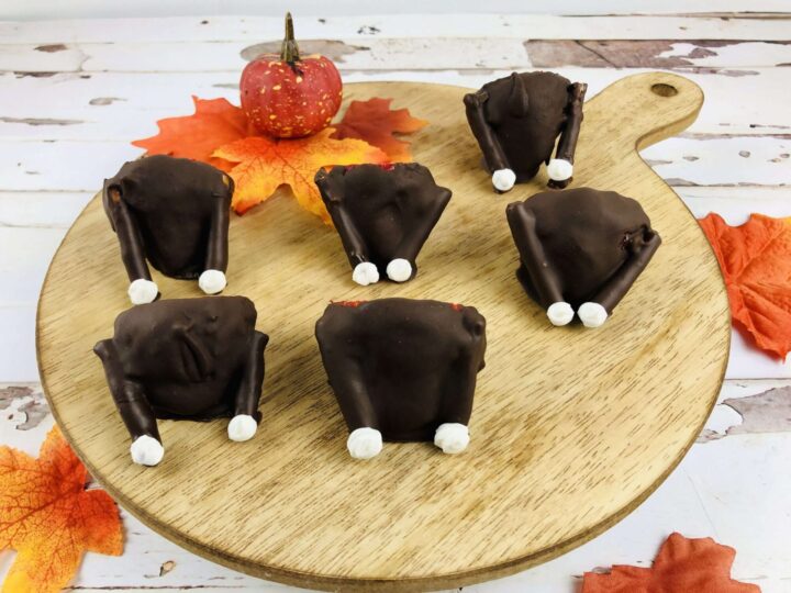 Image for Easy Adorable Chocolate Covered Strawberry Turkeys