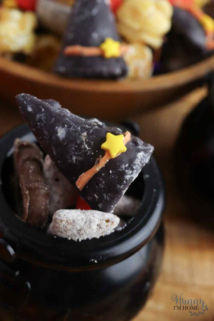 easy halloween snack mix