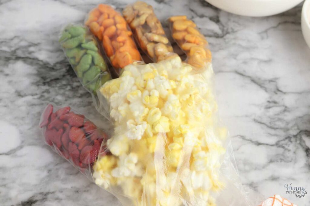 turkey popcorn glove