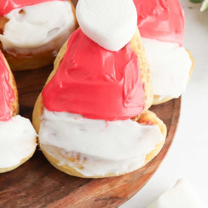 cinnamon roll santa hat recipe