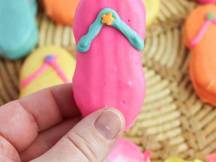 chocolate dipped flip flop cookies