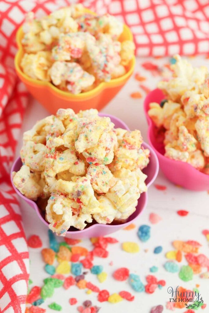 popcorn with fruity pebbles